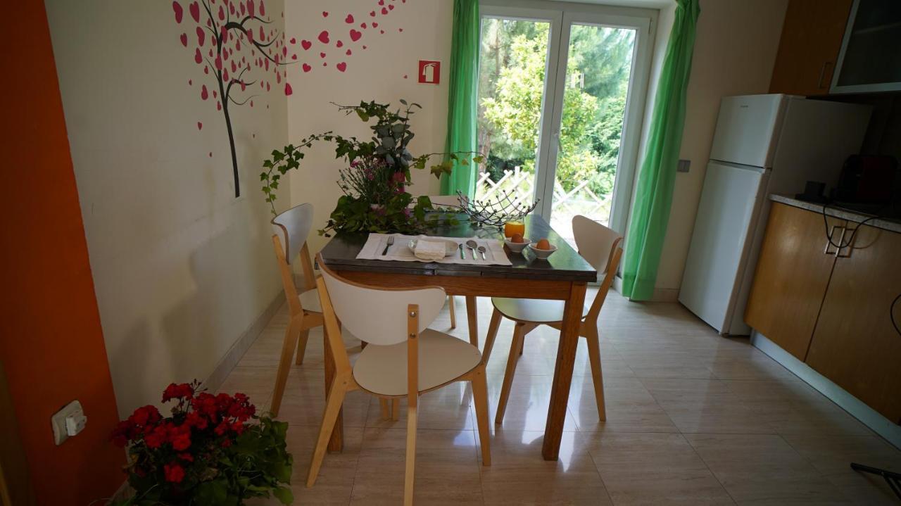 Casa Do Colipo Guest House บาตาเลีย ภายนอก รูปภาพ